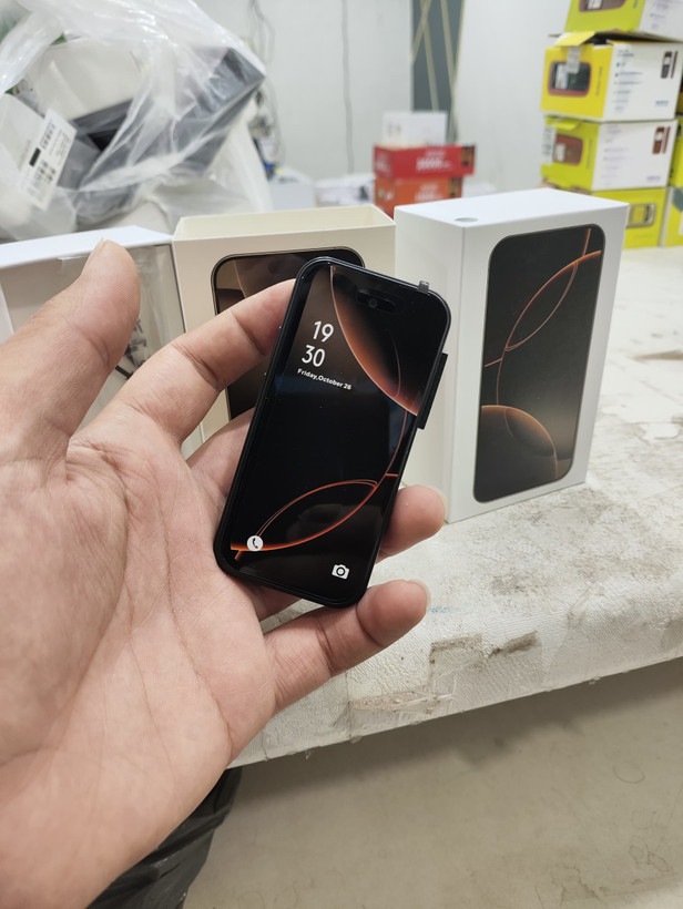 گوشی سویس XS16 Pro | حافظه 16 رم 2 گیگابایت
